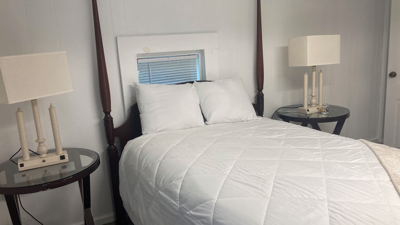 Photo of Bedroom in Glen Carbon