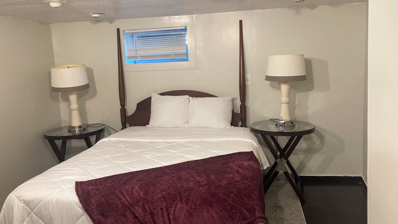 Photo of Bedroom in Glen Carbon