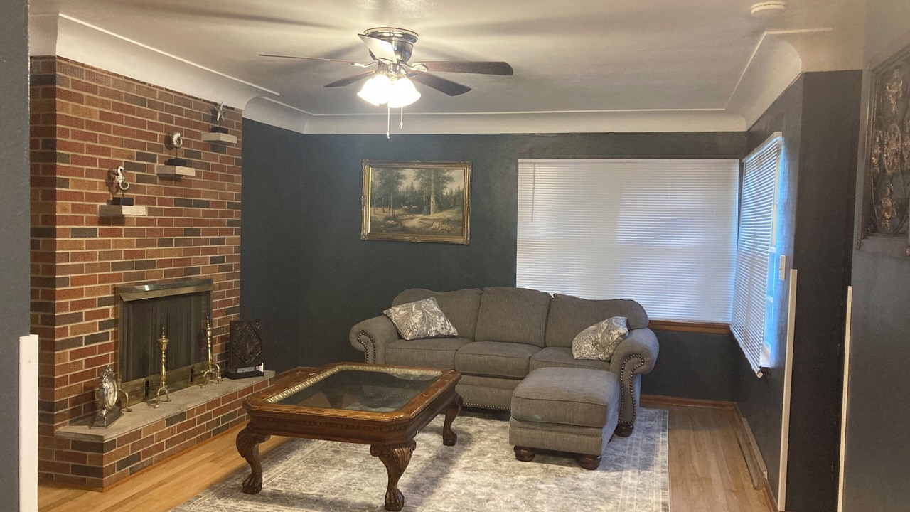 Photo of Livingroom in Glen Carbon