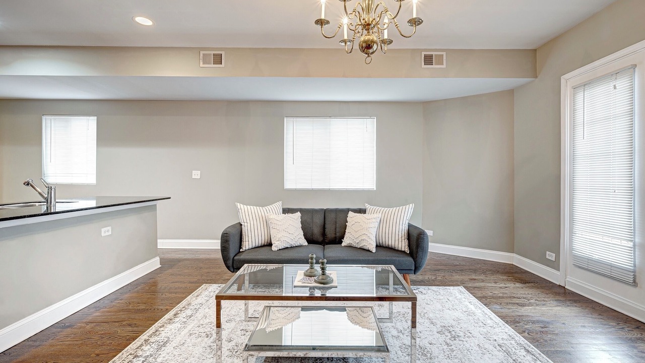 Photo of Livingroom in Tri-Taylor