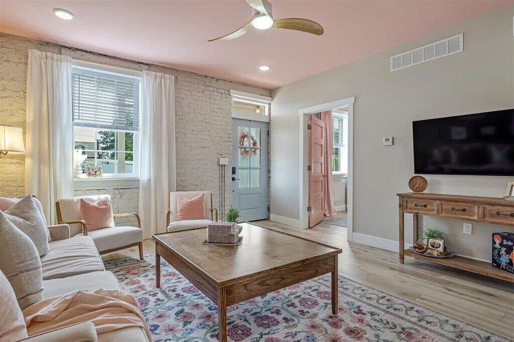 Photo of Livingroom in Waterloo