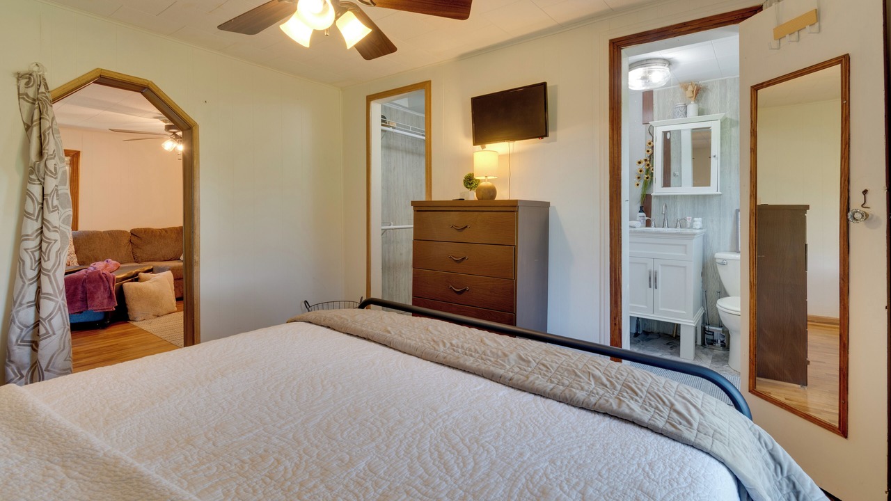 Photo of Bedroom in Toledo