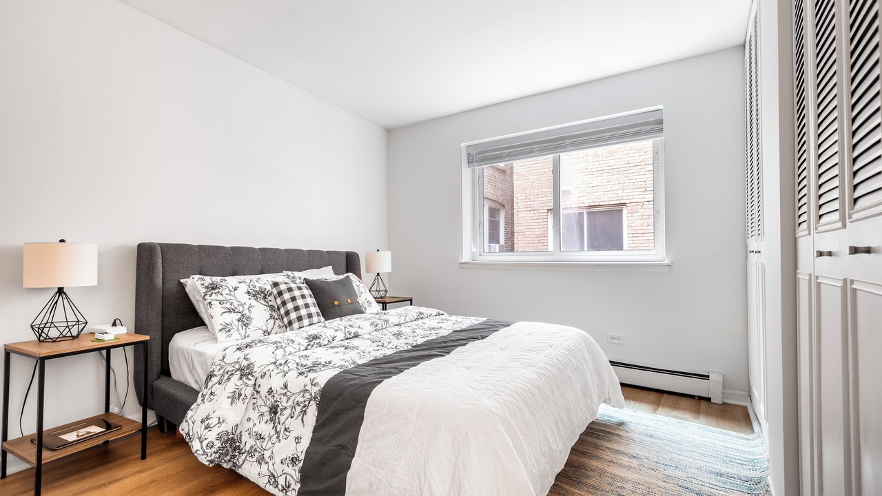 Photo of Bedroom in Lake View East