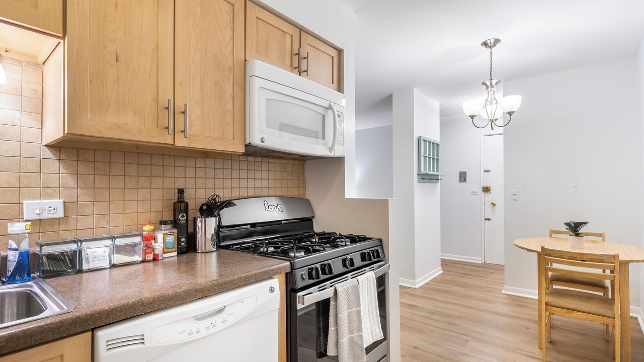 Photo of Kitchen in Lake View East