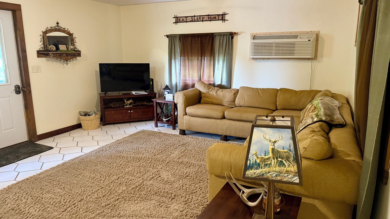 Photo of Livingroom in Hardin County