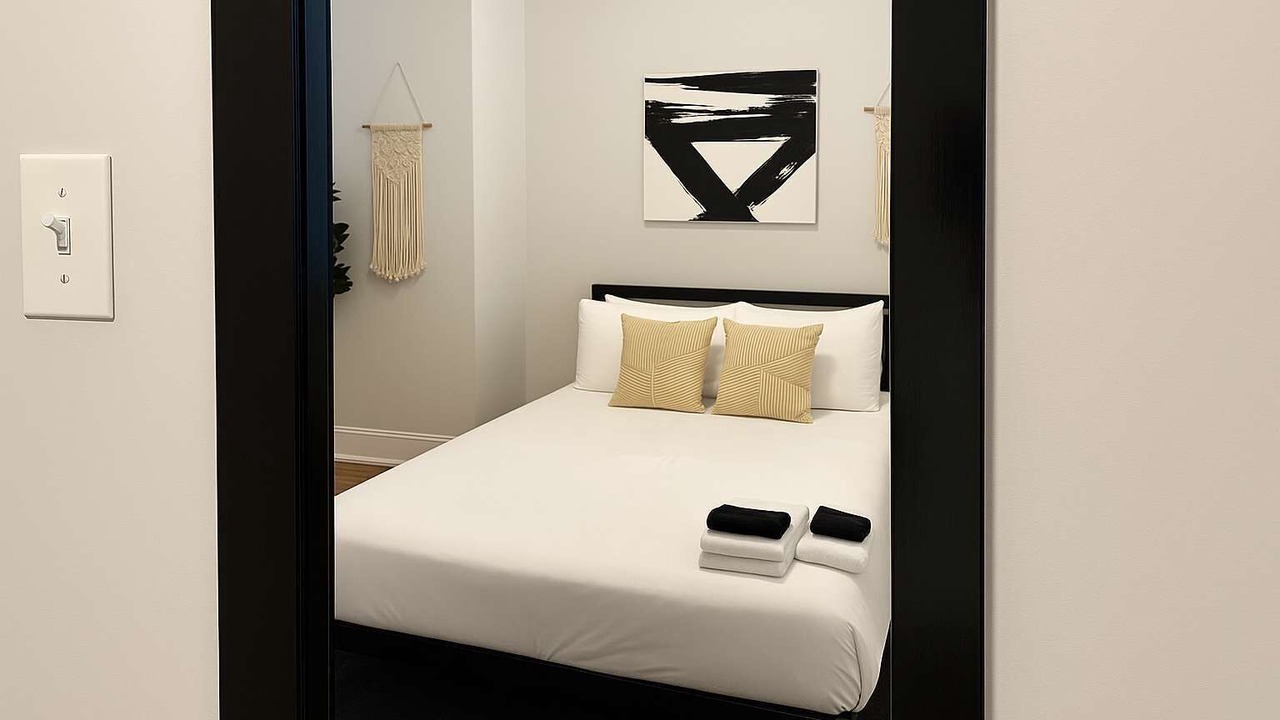 Photo of Bedroom in Wrigleyville