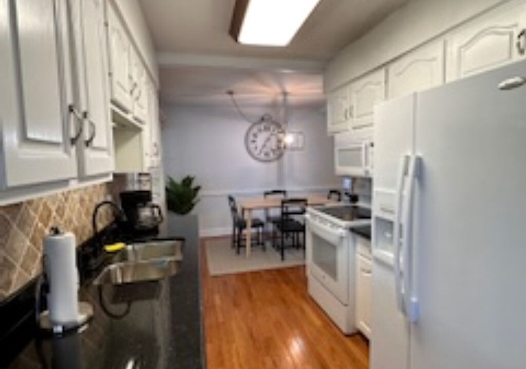 Photo of Kitchen in Elk Grove Village