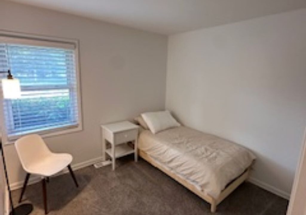 Photo of Bedroom in Elk Grove Village