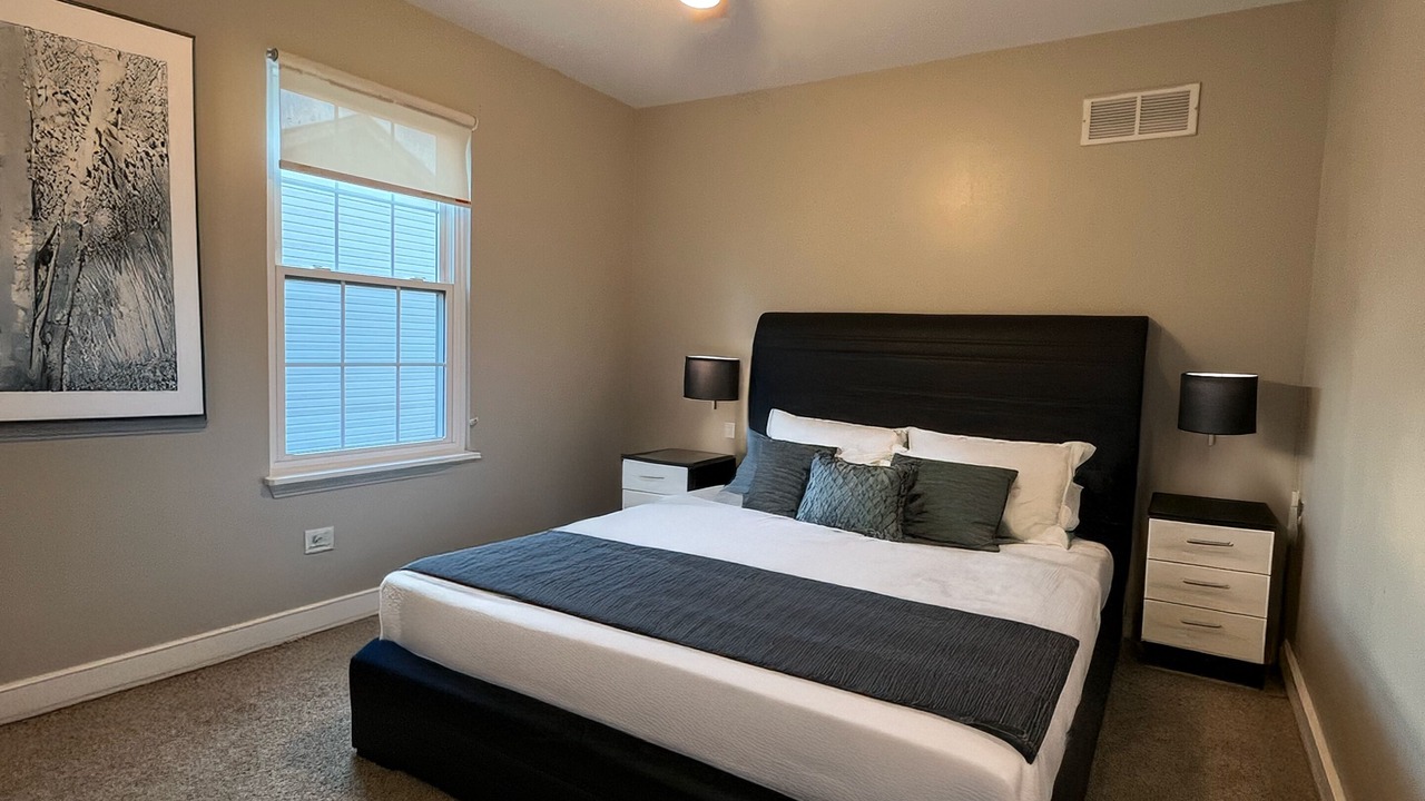 Photo of Bedroom in Shorewood