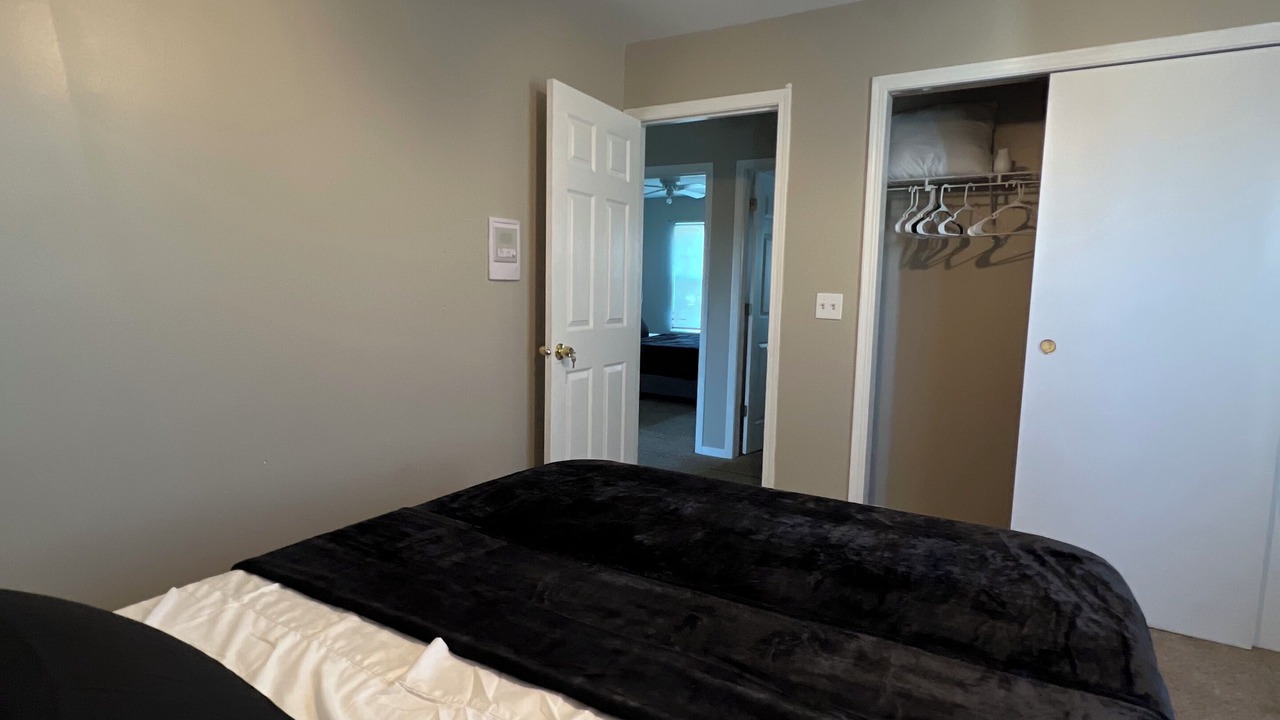 Photo of Bedroom in Shorewood