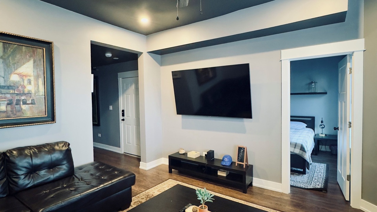 Photo of Livingroom in North Lawndale