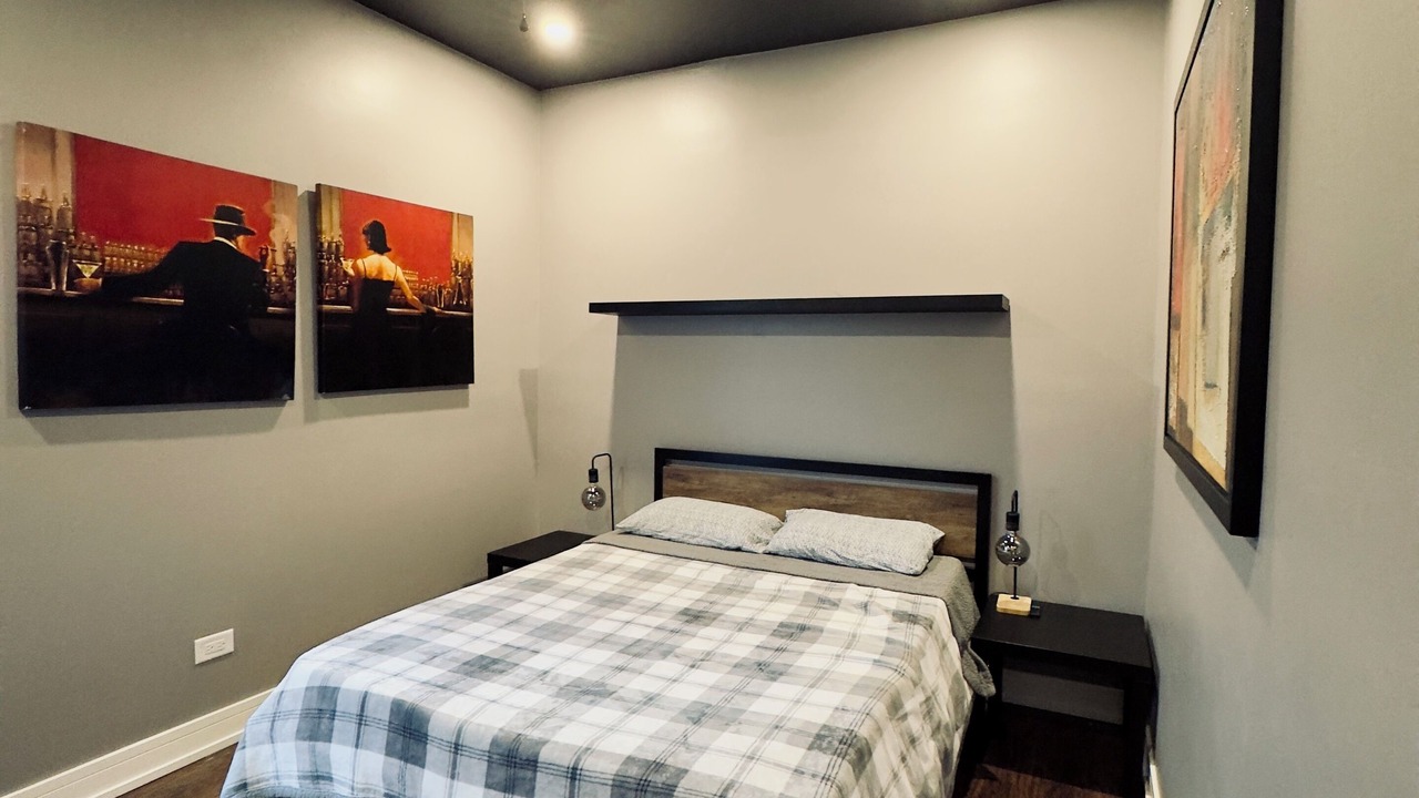 Photo of Bedroom in North Lawndale