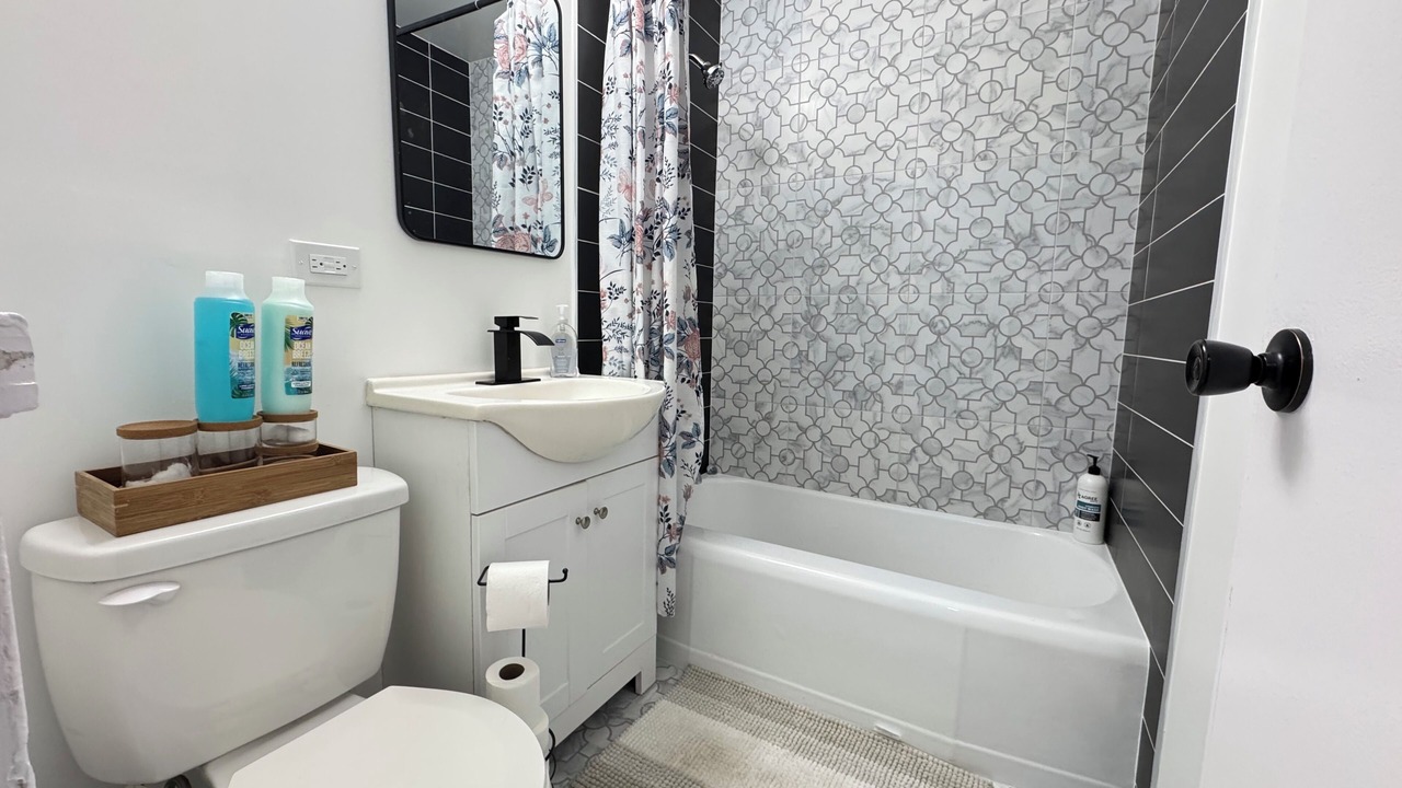Photo of Bathroom in Park Forest