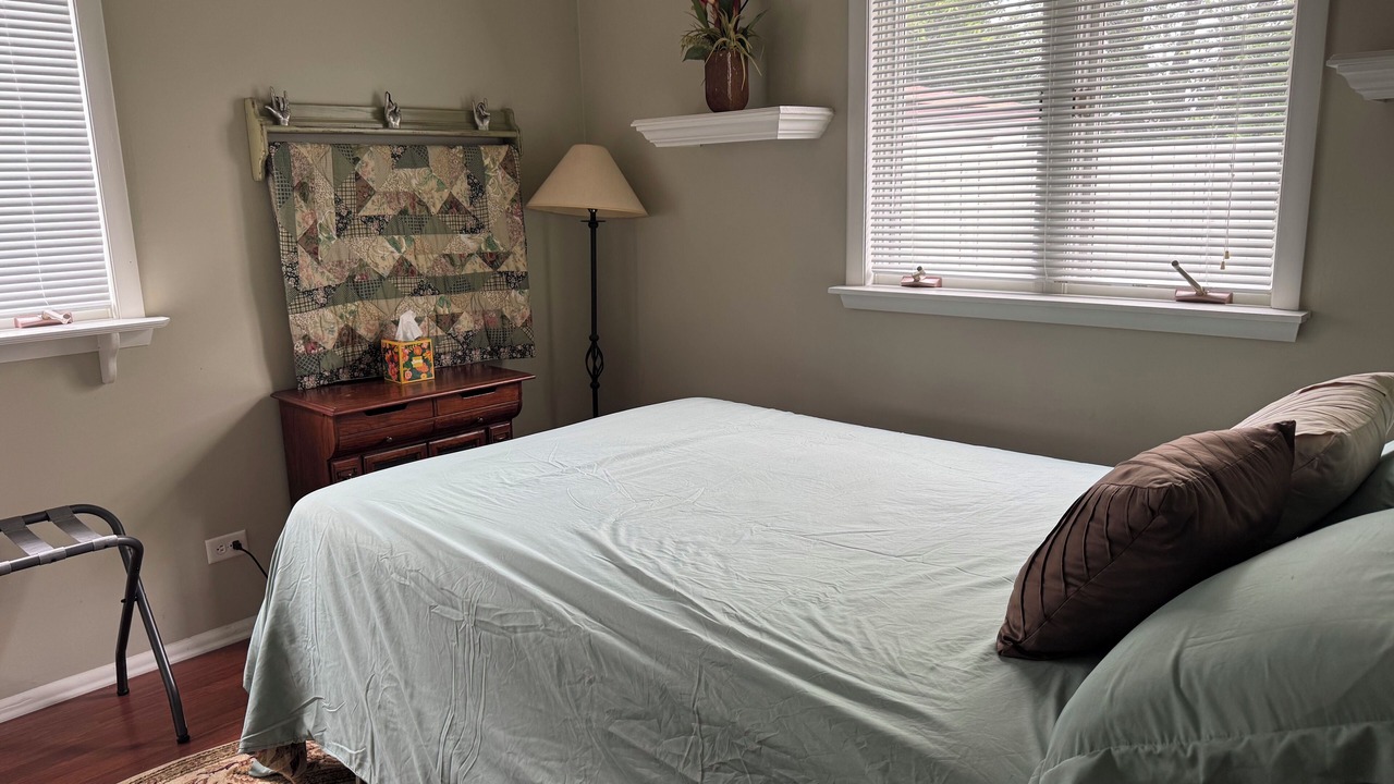Photo of Bedroom in Mundelein