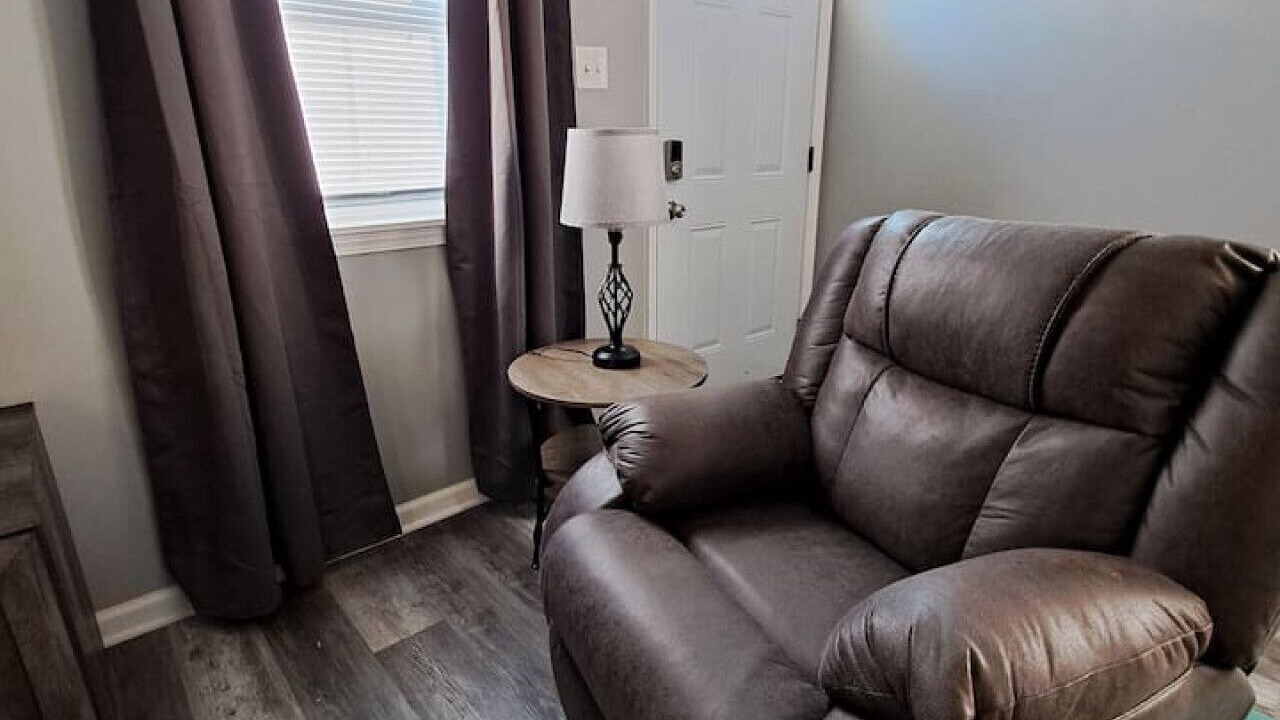 Photo of Livingroom in Streator