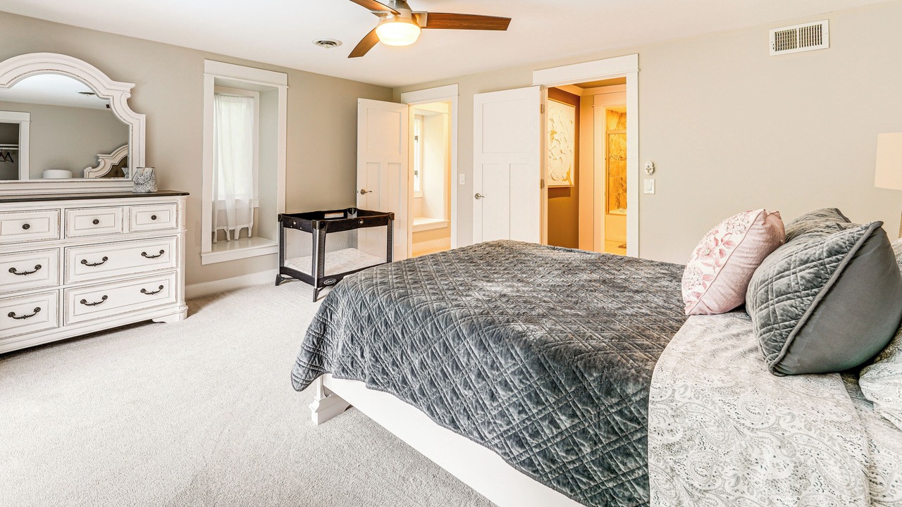 Photo of Bedroom in Wayne
