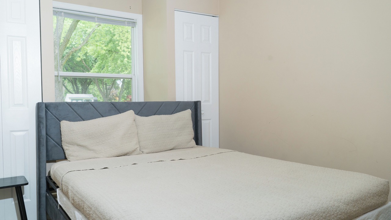 Photo of Bedroom in Wasco