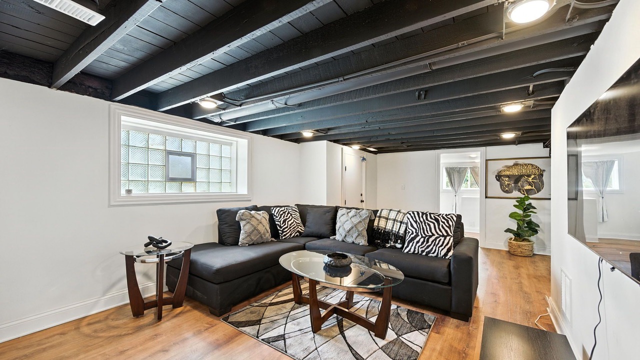 Photo of Livingroom in Avalon Park