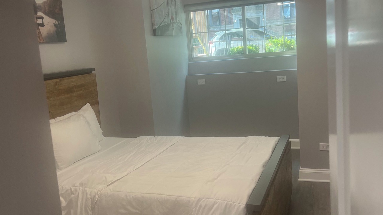 Photo of Bedroom in Oakland