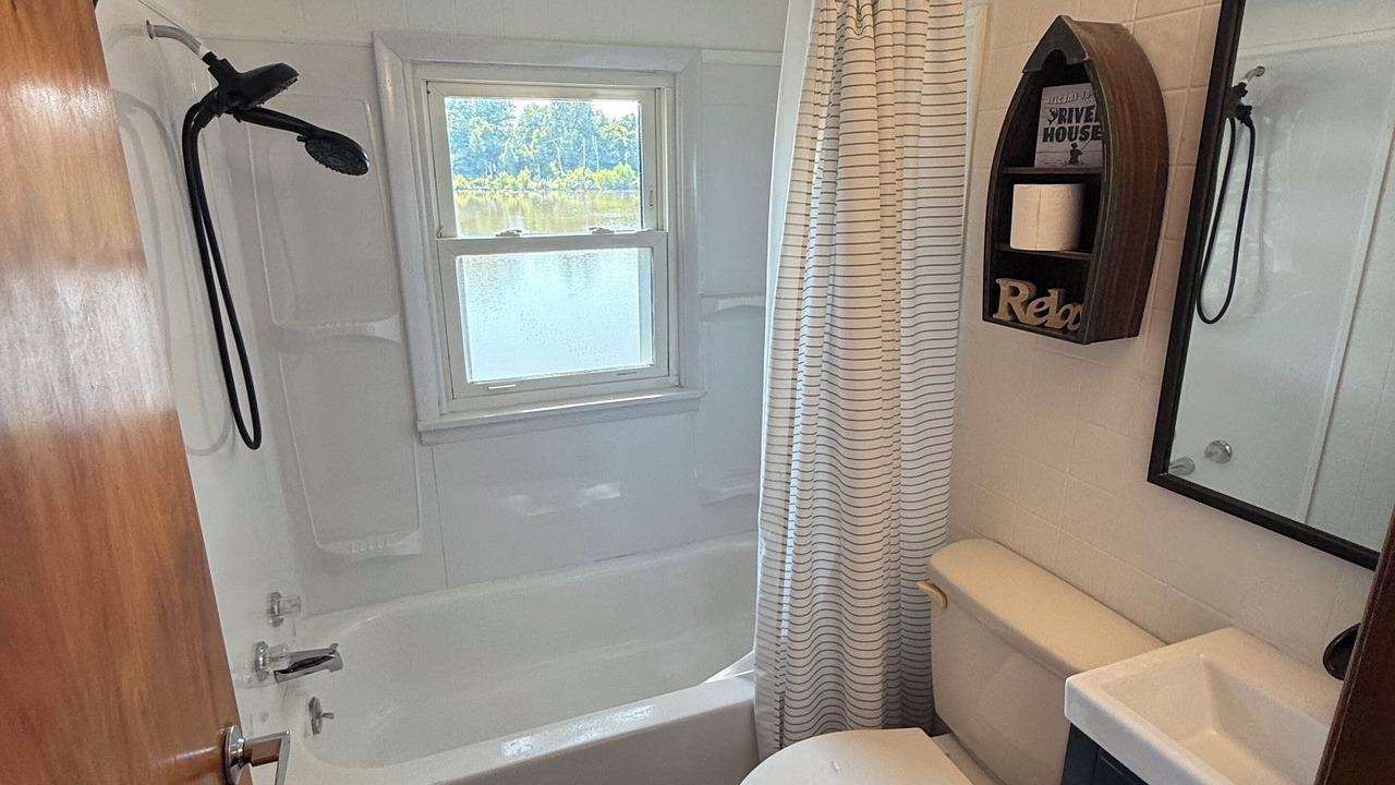 Photo of Bathroom in Mozier