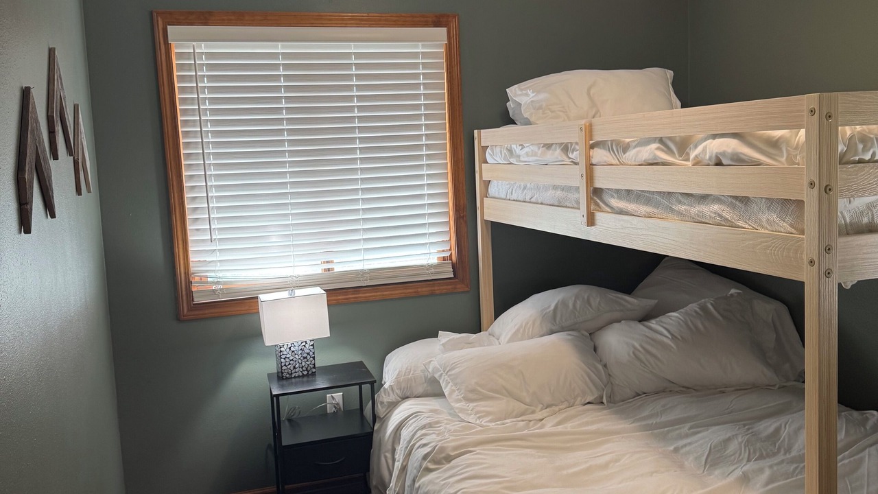 Photo of Bedroom in Adair
