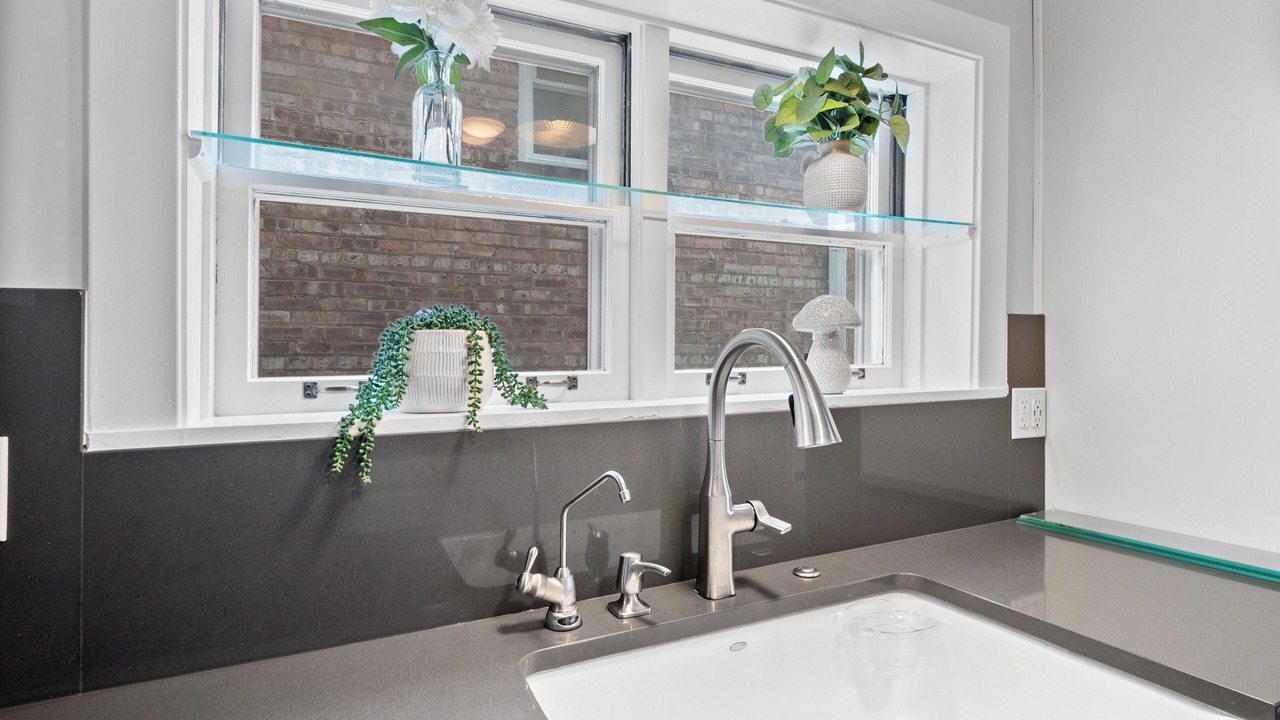 Photo of Bathroom in Budlong Woods