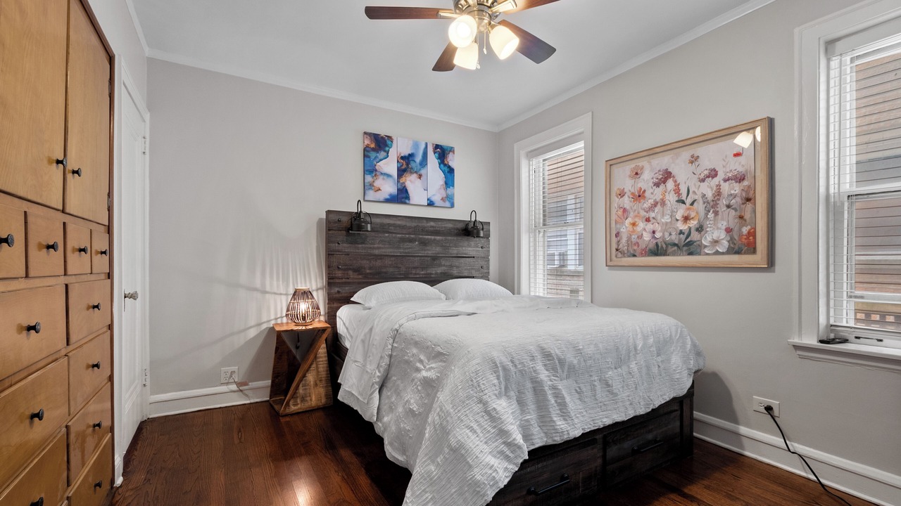 Photo of Bedroom in Budlong Woods