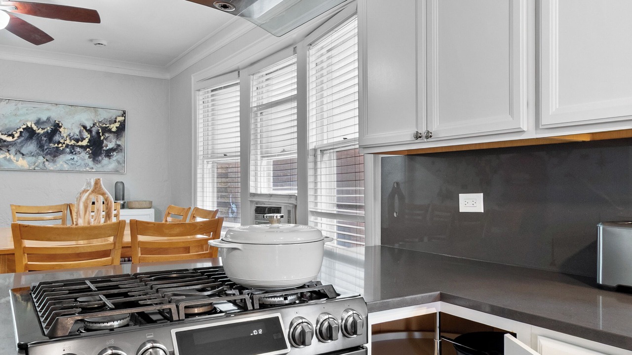 Photo of Kitchen in Budlong Woods