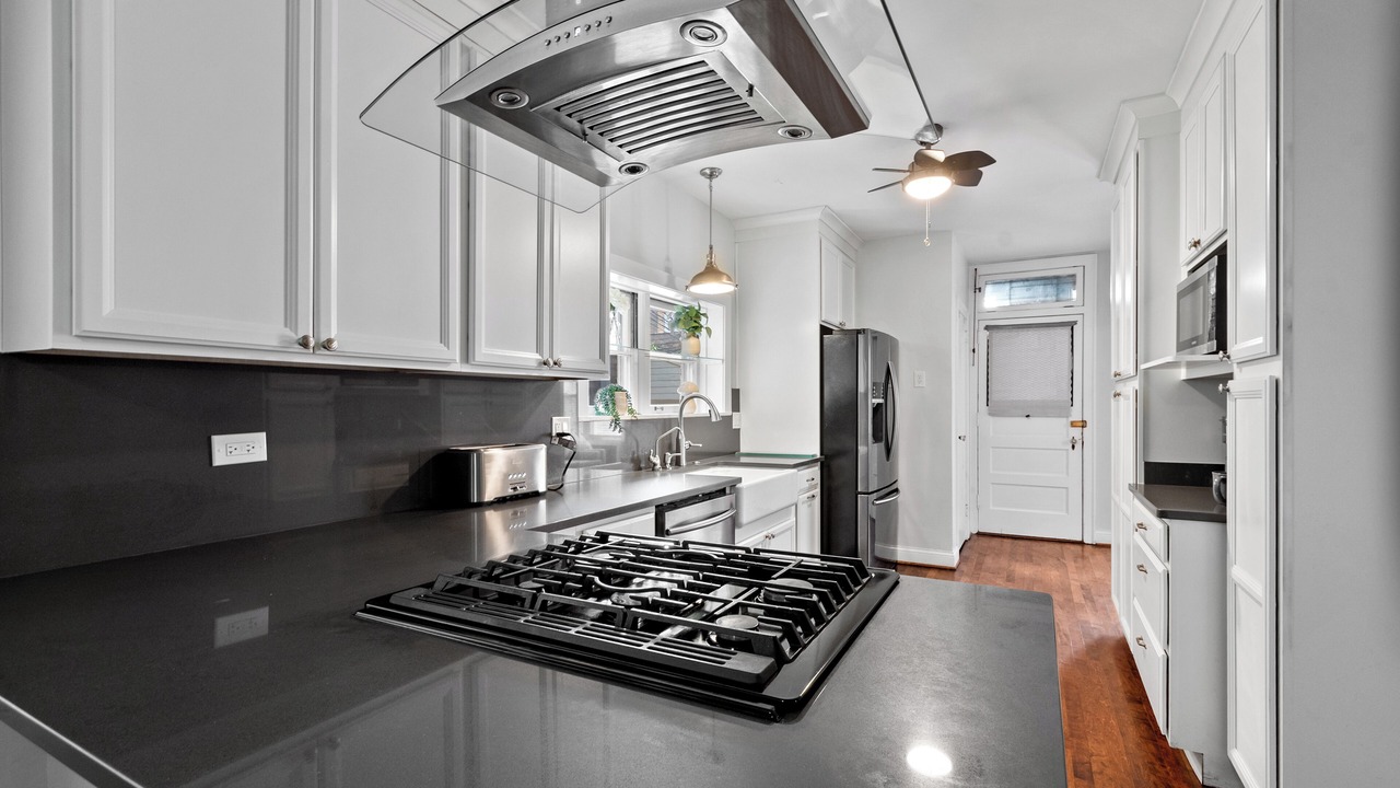 Photo of Kitchen in Budlong Woods
