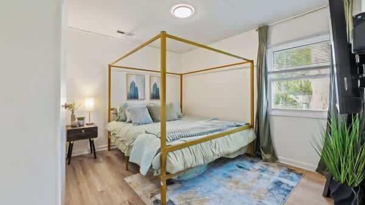 Photo of Bedroom in Streamwood