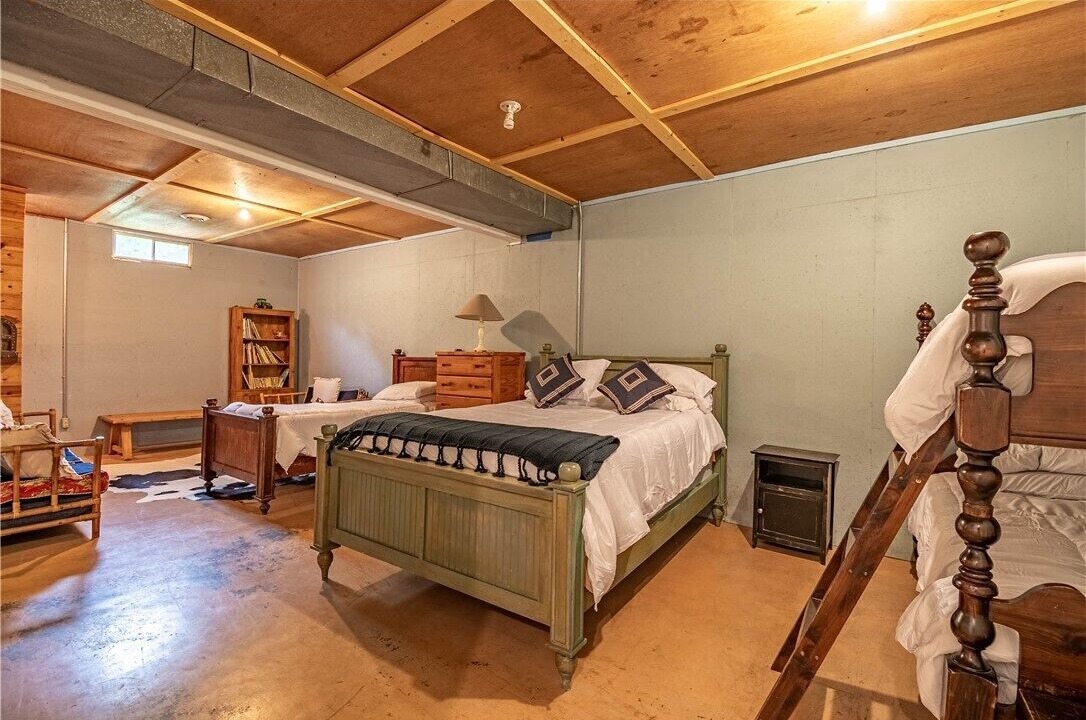 Photo of Bedroom in Sullivan