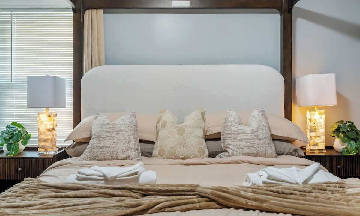 Photo of Bedroom in Homewood