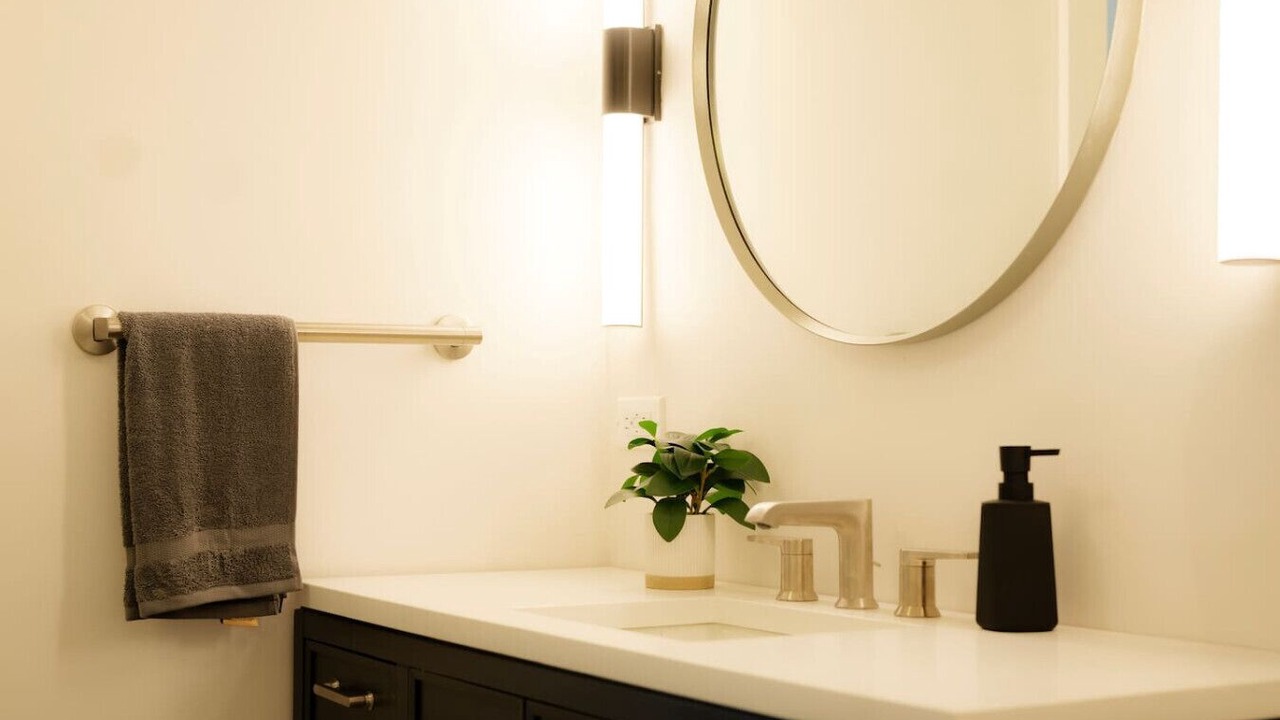 Photo of Bathroom in Washington
