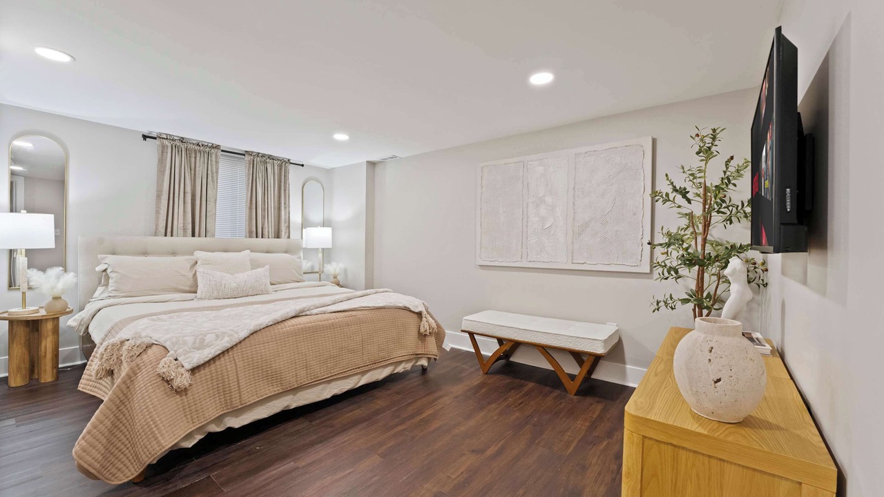 Photo of Bedroom in Homewood