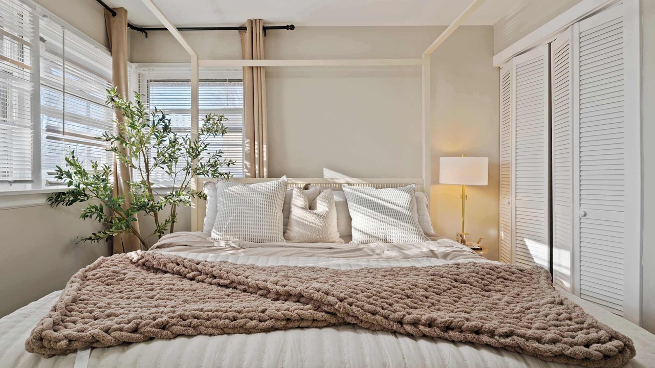 Photo of Bedroom in Homewood