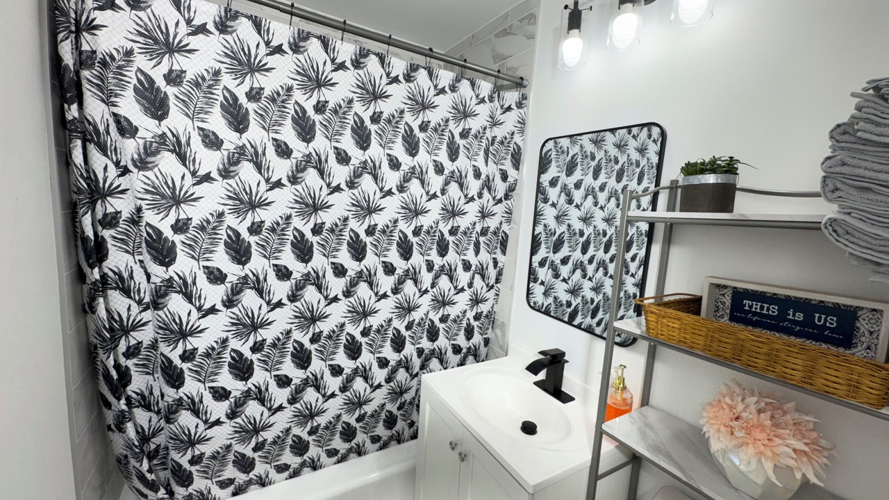 Photo of Bathroom in Park Forest