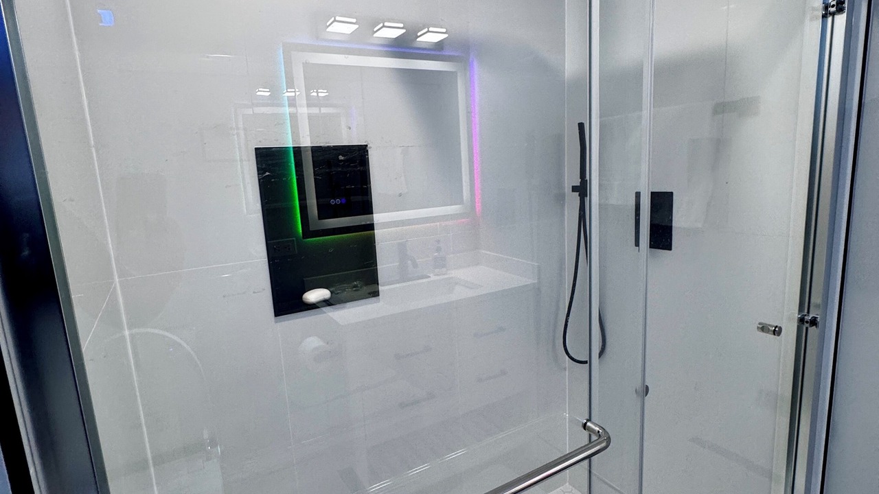 Photo of Bathroom in Des Plaines