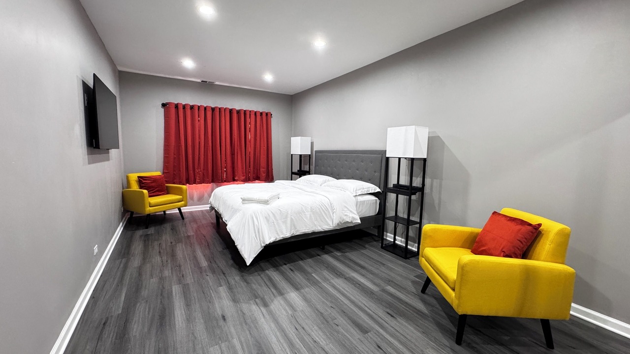 Photo of Bedroom in Des Plaines