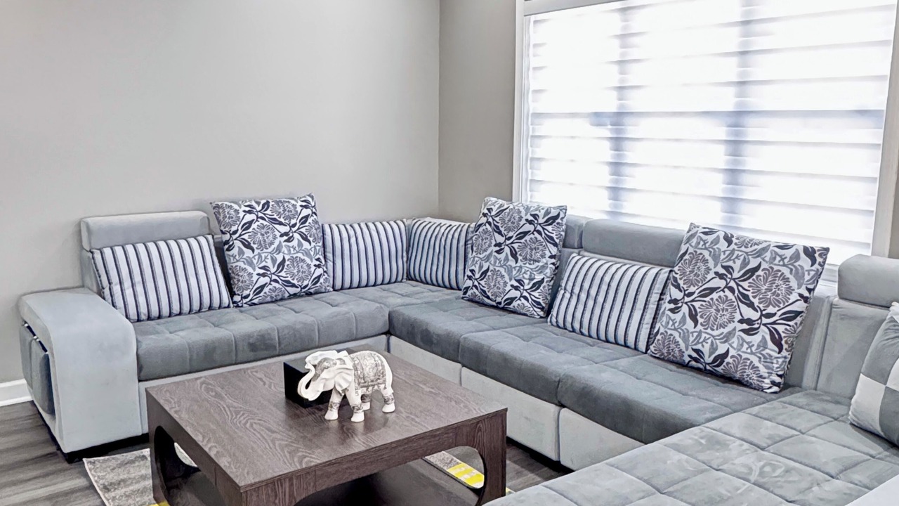 Photo of Livingroom in Des Plaines