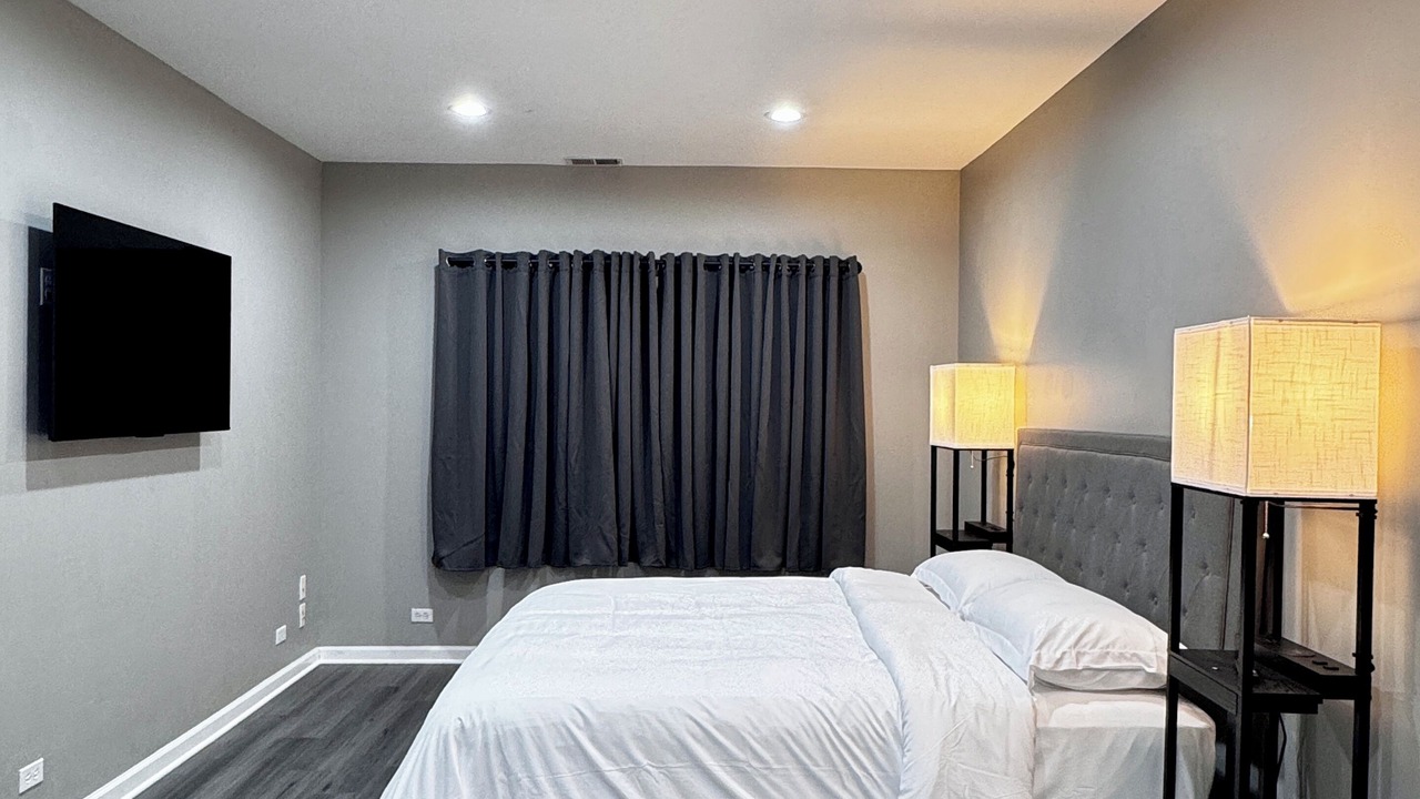 Photo of Bedroom in Des Plaines