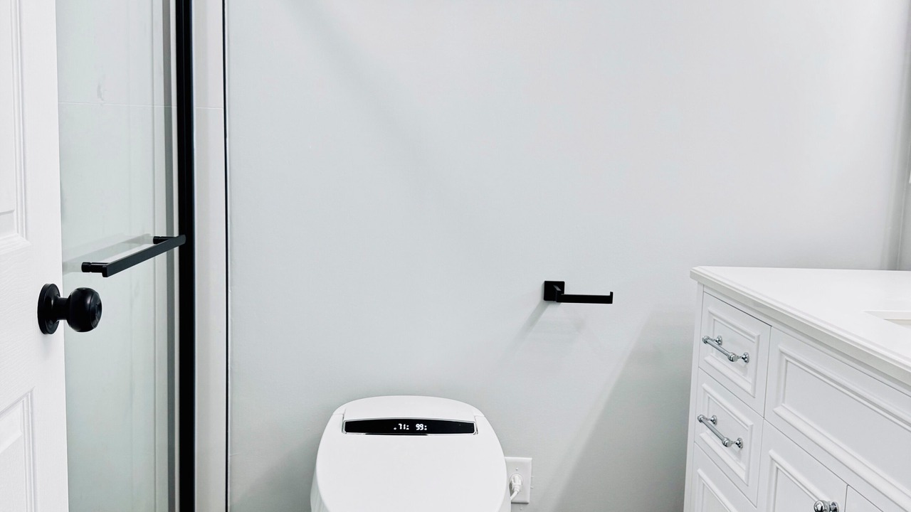 Photo of Bathroom in Des Plaines