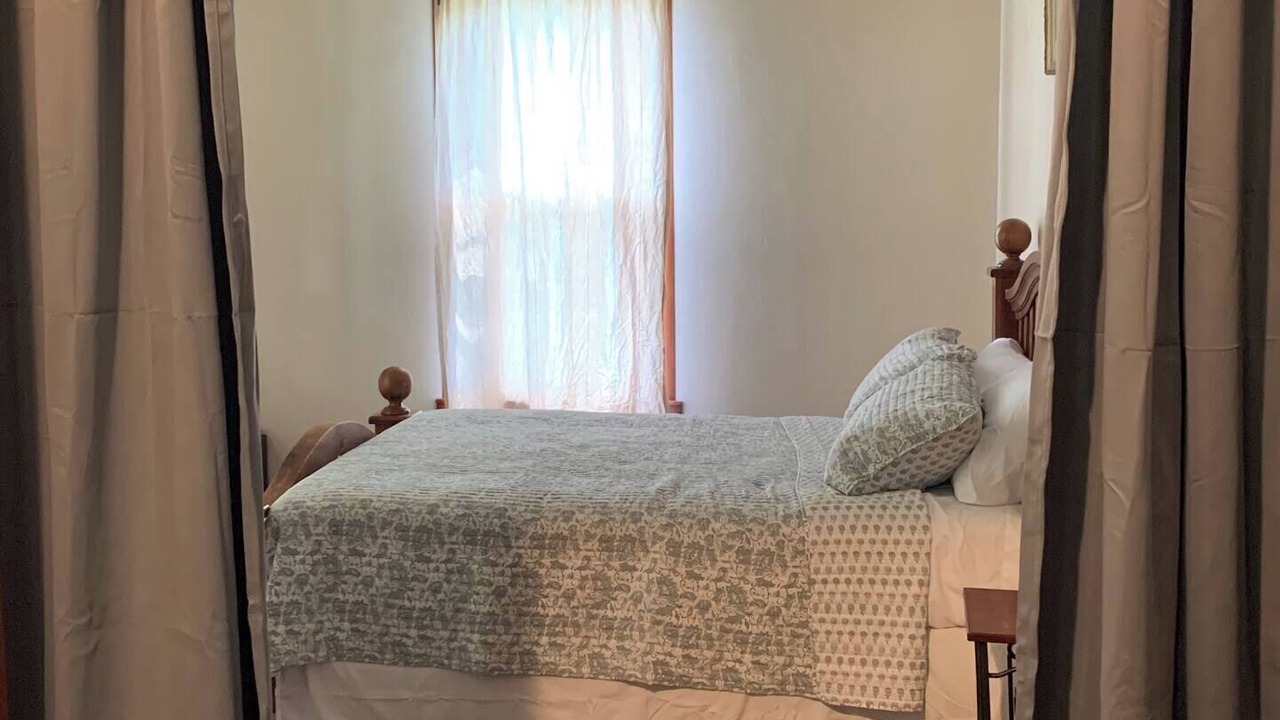 Photo of Bedroom in Dixon