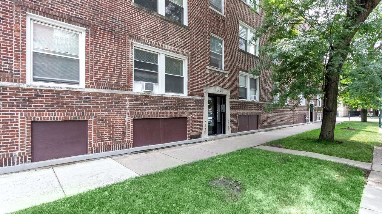Photo of Outdoor in East Albany Park