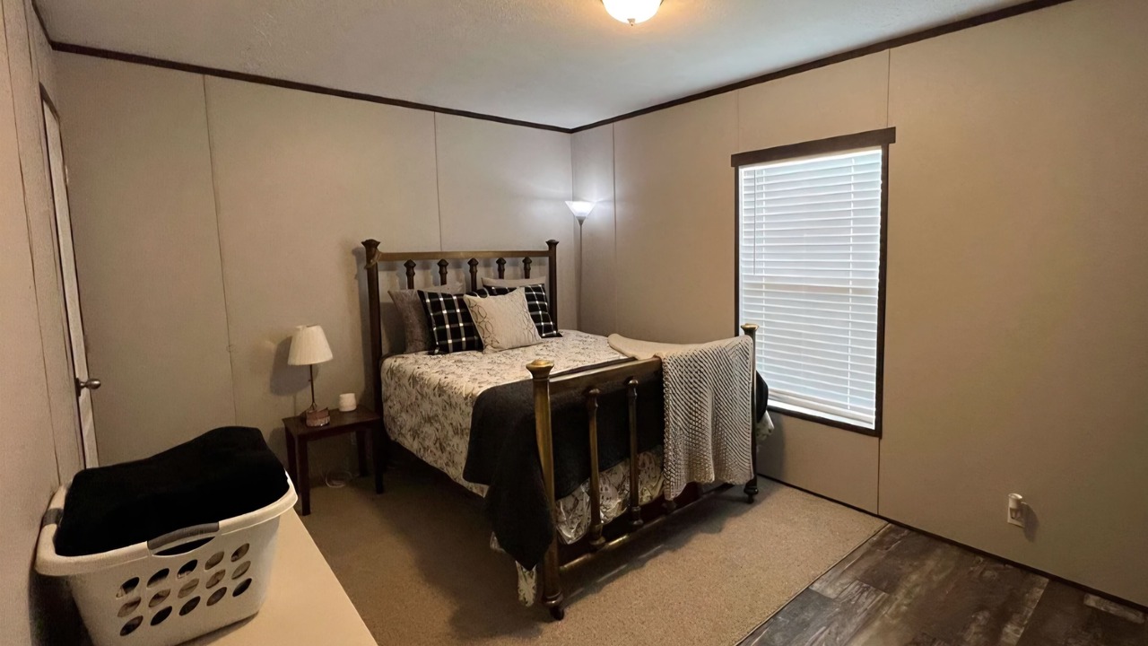 Photo of Bedroom in Goreville