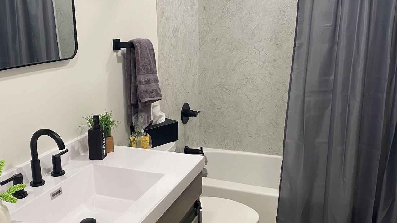 Photo of Bathroom in Gibson City