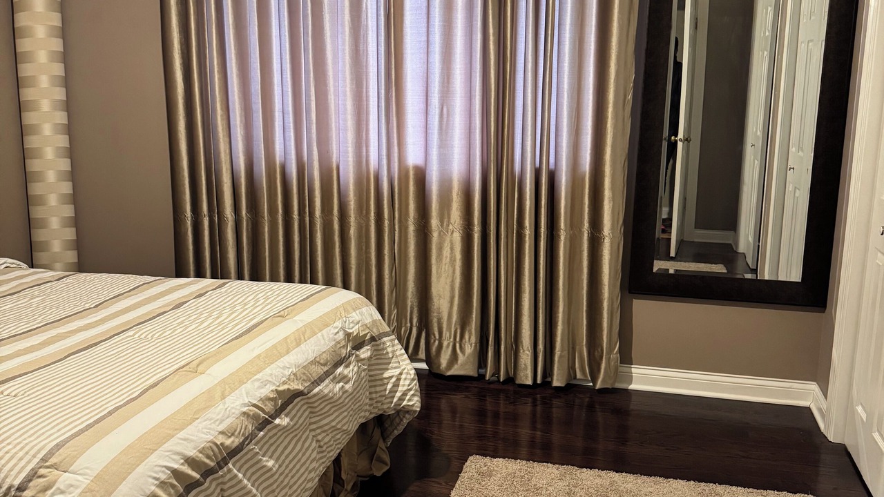 Photo of Bedroom in Burbank