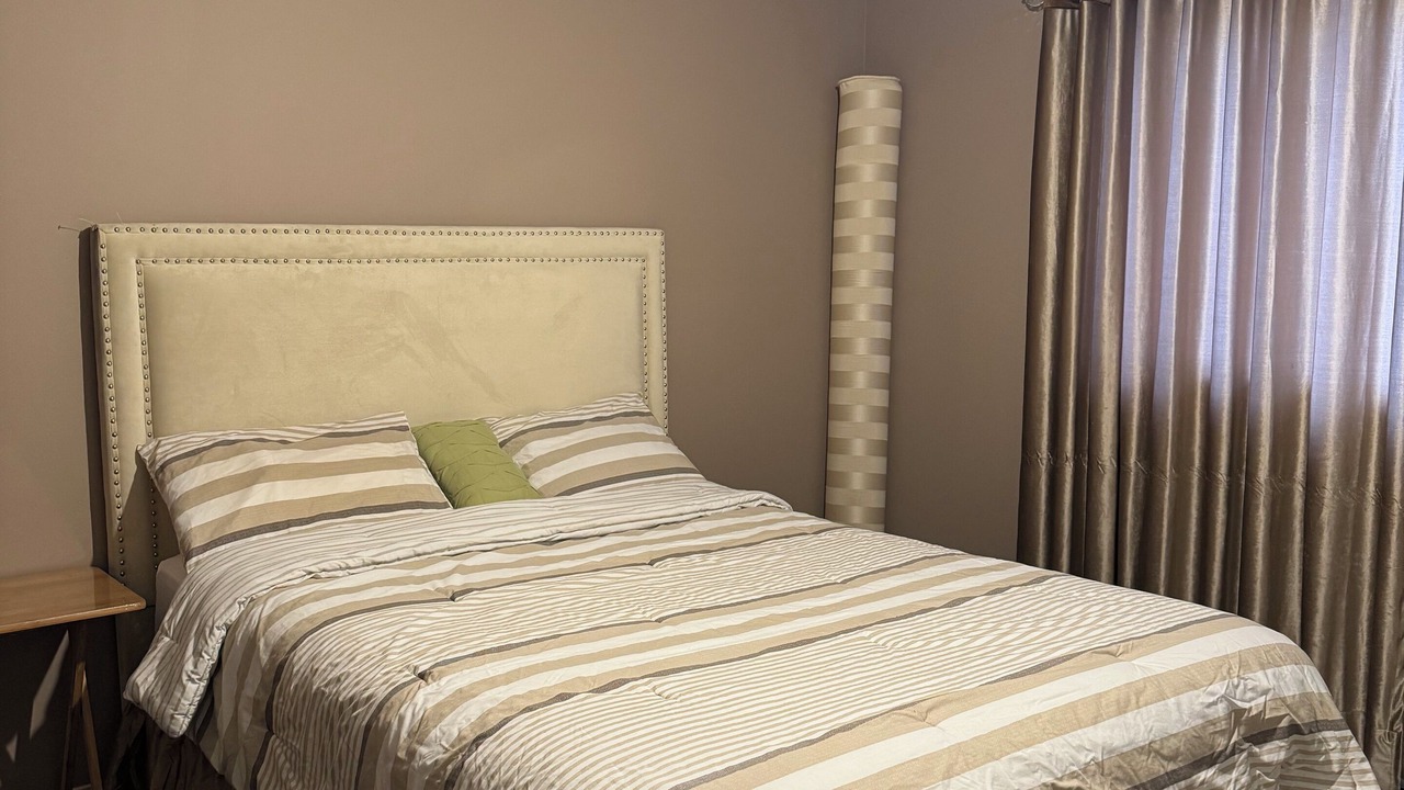 Photo of Bedroom in Burbank