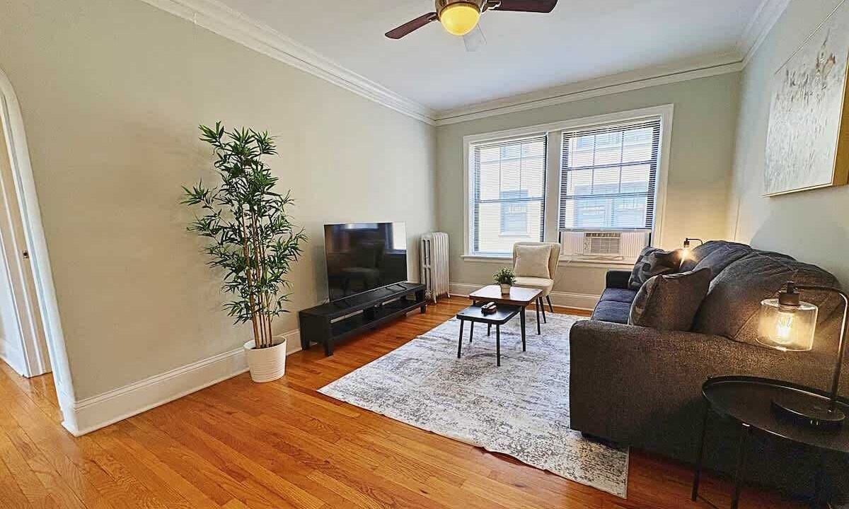 Photo of Livingroom in Kenwood