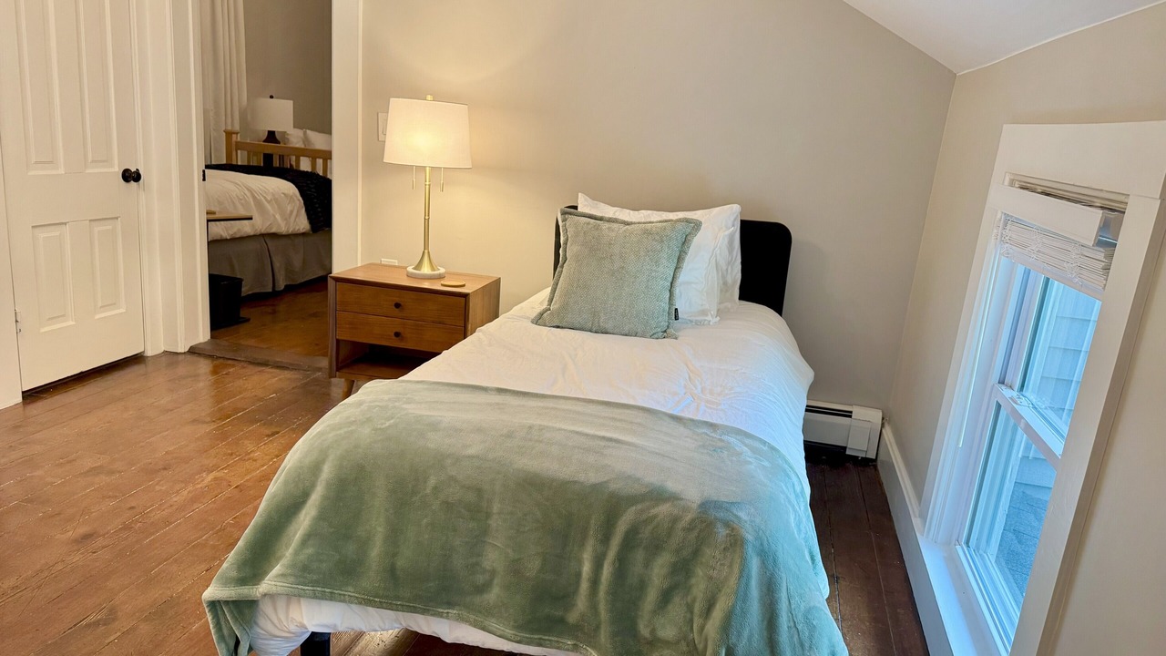 Photo of Bedroom in Oswego