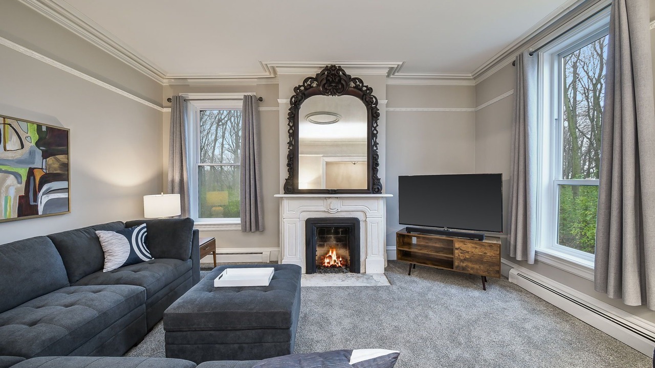 Photo of Livingroom in Oswego